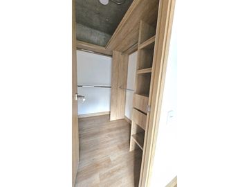 Venta apartamento en El Retiro con vista exterior, excelente ubicación