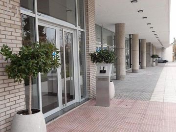 Departamento nuevo 2 dorm, con balcón terraza, en venta en edificio Crono