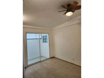 CASA EN LA 12 DE OCTUBRE RESIDENCIAL LOS ANTARES 276M2