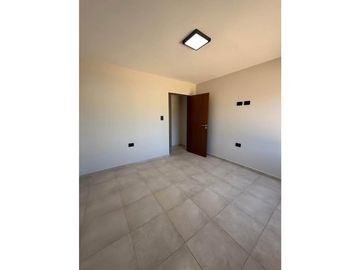 VENTA CASA SANTA CRUZ DEL LAGO VALLE DEL SOL 2 DORMITORIOS