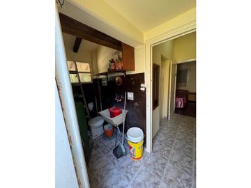 CASA EN ESTANCIA VIEJA - PILETA Y PARQUE