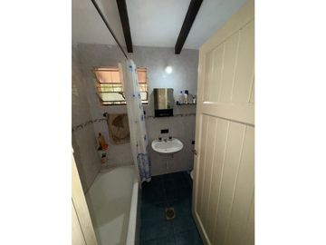 CASA EN ESTANCIA VIEJA - PILETA Y PARQUE