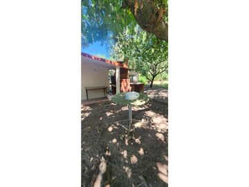 CASA EN ESTANCIA VIEJA - PILETA Y PARQUE