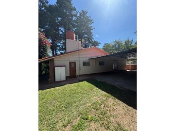 CASA EN ESTANCIA VIEJA - PILETA Y PARQUE