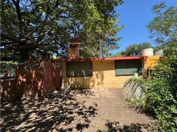 CASA EN ESTANCIA VIEJA - PILETA Y PARQUE