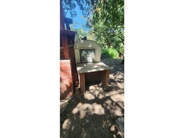 CASA EN ESTANCIA VIEJA - PILETA Y PARQUE