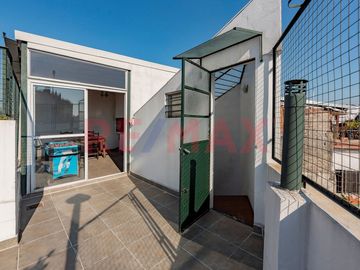 Venta PH 4 amb terraza/pati S/exp Parque Chacabuco