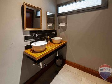 VENTA APTA DESARROLLADORES CON PH TIPO CASA