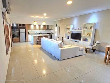 VENTA CASA 3 AMB MORENO PARQUE PILETA APTA CREDITO