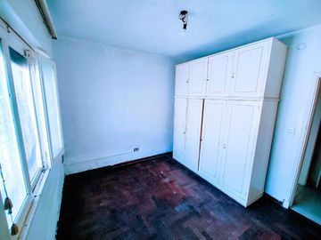 Venta Casa 4 amb. Hermoso Parque + Pileta. Burzaco