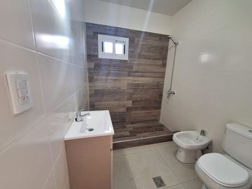 Casa en Venta - Bº La Quebrada - Lujan