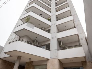 Celestino VIII. Dpto de 2 dorm y 2 baños. Centro.