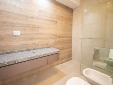 Venta Dpto 2 dorm. 2 baños.