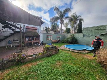 Casa PH en venta en Ituzaingo Norte