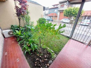 Casa en venta en Lanus Oeste