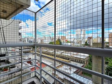 Venta Dpto. 3 amb. Caballito con Balcón y Pileta