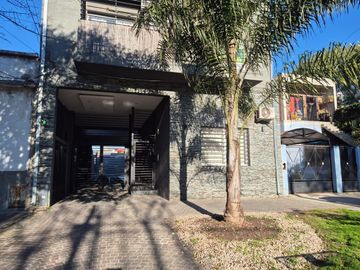 MONOAMBIENTE EN VENTA.LANUS OESTE