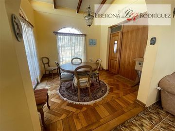 Casa en Venta en Casa a pasos del centro de Quilpué