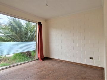Venta de casa en condominio exclusivo, en paradero 23 - La Cruz, Quillota.