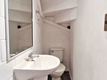 Venta de casa en condominio exclusivo, en paradero 23 - La Cruz, Quillota.