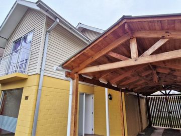 Venta de casa en condominio exclusivo, en paradero 23 - La Cruz, Quillota.