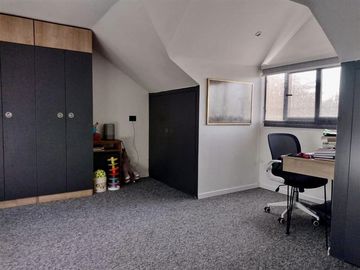 Casa en Venta en Violeta Cousiño Nte. 7472