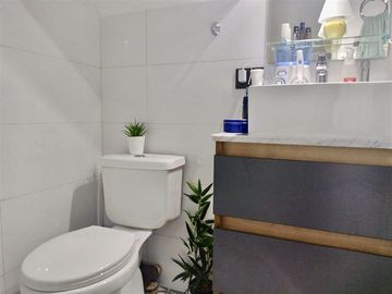 Casa en Venta en Violeta Cousiño Nte. 7472