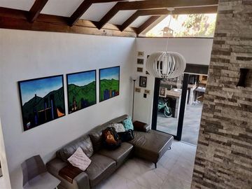 Casa en Venta en Violeta Cousiño Nte. 7472