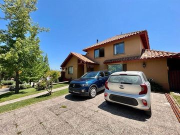 Casa en Venta en Hacienda el Peñón, Puente Alto