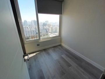 ARRIENDO Departamento 2D1B semi amoblado, Metro Chile España