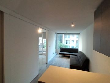 ARRIENDO Departamento 1D1B semi amoblado, Metro Chile España