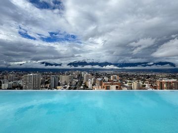 ARRIENDO Departamento 1D1B semi amoblado, Metro Chile España