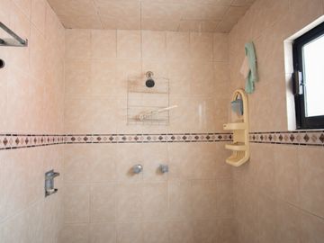 VENTA DE CASA EN JARDINES DE SAN MANUEL.