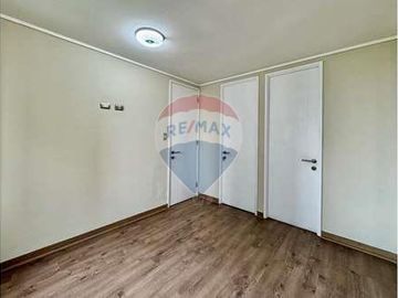 36m2, buena ubicación, estacionamiento y bodega