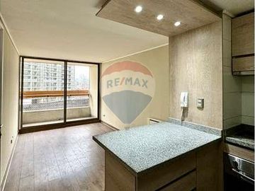 36m2, buena ubicación, estacionamiento y bodega