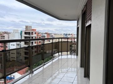VENTA MDP,  ZONA CHAUVIN/MACROCENTRO, PISO UNICO EN SU ESTILO, CALIDAD, METRAJE, AMPLITUD DE AMBIENTES, VISTA PANORAMICA, CONSULTANOS !!!