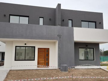 DUPLEX A LA VENTA 4 AMBIENTES A ESTRENAR EN PILAR - COMPLEJO SPRING PARK