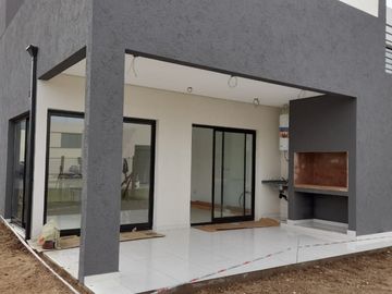 DUPLEX A LA VENTA 4 AMBIENTES A ESTRENAR EN PILAR - COMPLEJO SPRING PARK