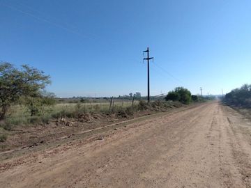 VENDE CHACRA A MTS. DEL ACCESO ARTIGAS!