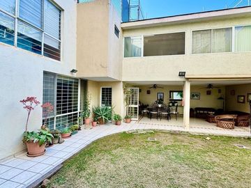 VENTA CASA EN PROVIDENCIA  EXCELENTE UBICACION