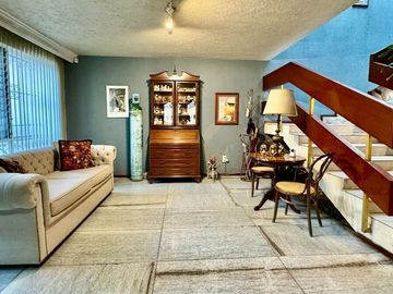 VENTA CASA EN PROVIDENCIA  EXCELENTE UBICACION