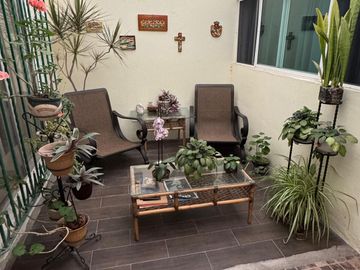 CASA EN VENTA EN CONSTITUYENTES DEL PARQUE, A MINUTOS DE COSTCO