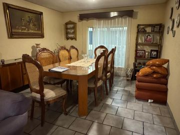CASA EN VENTA EN CONSTITUYENTES DEL PARQUE, A MINUTOS DE COSTCO