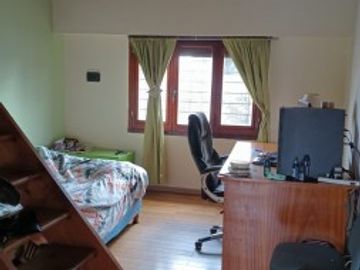 Chalet en Villa Club Sobre Calle Granaderos Nuevo Valor!