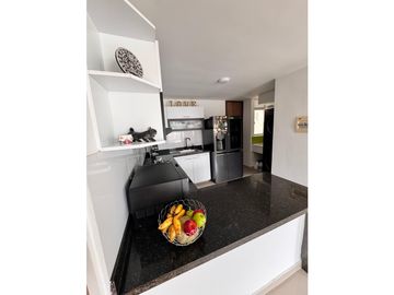 SE VENDE AMPLIO APARTAMENTO EN VILLA CAMPESTRE