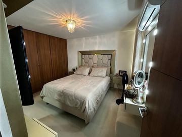SE VENDE AMPLIO APARTAMENTO EN VILLA CAMPESTRE