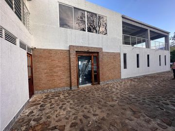 CASA CAMPESTRE VENTA MEDIO DAPA 600M2 4HB 6BÑ 7PQ AL