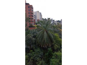 EN EL MEJOR LUGAR DE SANTAMONICA CON PARQUE AL FRENTE AIRE PURO