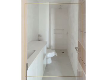 Se vende hermoso departamento con vista al mar Grand Bay Manta.