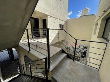 Venta Departamento 2 Amb. al Fte. en Haedo  